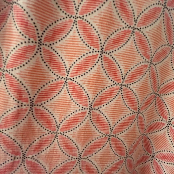 Women’s XL Olsen blouse in orange pattern. Hidden buttons & roll up sleeves. - Picture 3 of 6